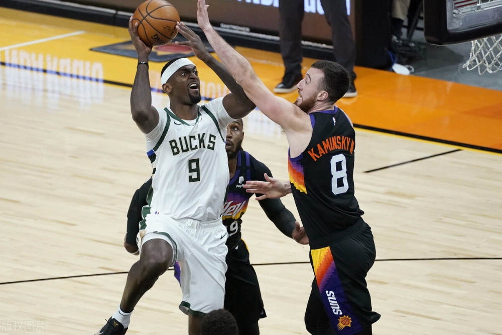  欧文末节15分，独行侠加时险胜黄蜂  