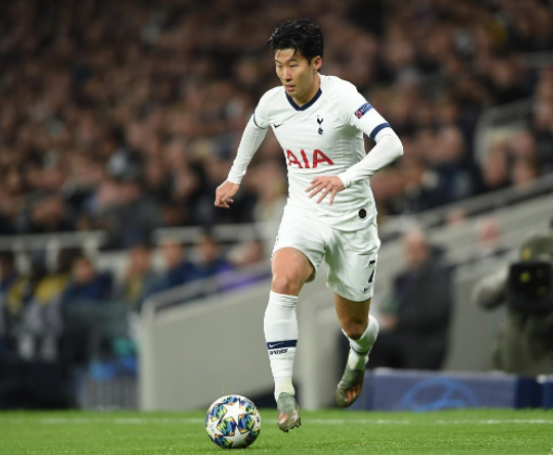  热刺孙兴慜千里走单骑 复制经典狂奔破门  