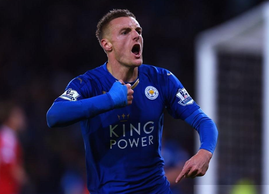  莱斯特城老将发威，瓦尔迪梅开二度助球队逃离降级区