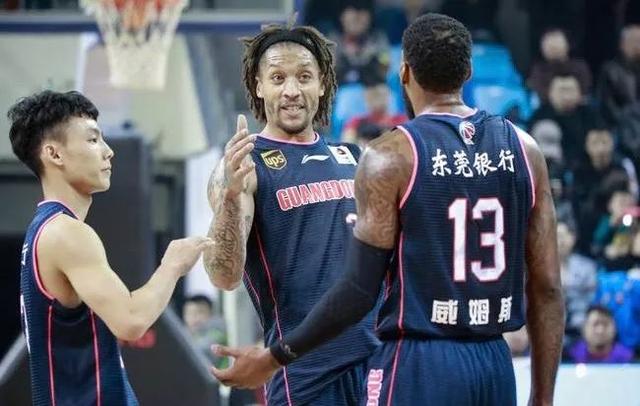  沃尔夫斯堡边路传中显威力主场轻取弱旅比勒菲尔德